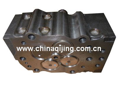 康明斯發(fā)動機KTA19-4952453缸蓋總成